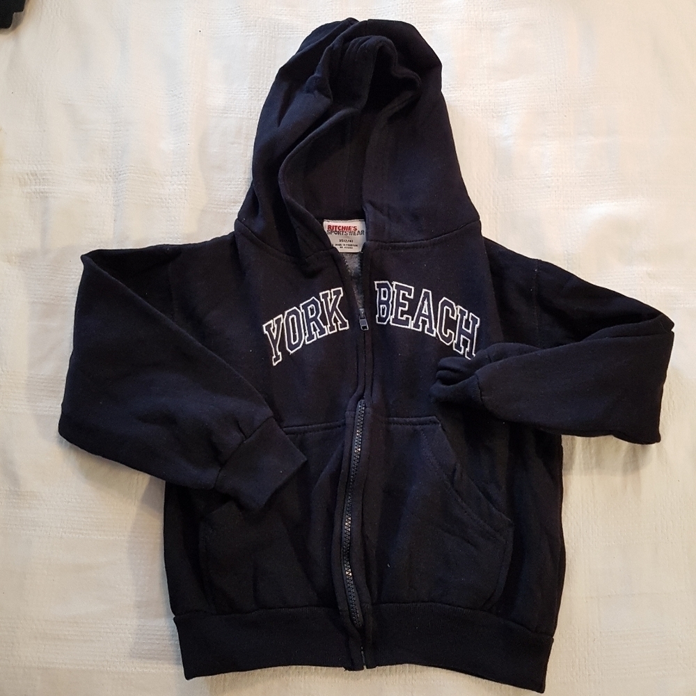 York Beach Maine hoodie, boys size 2/4 fits big